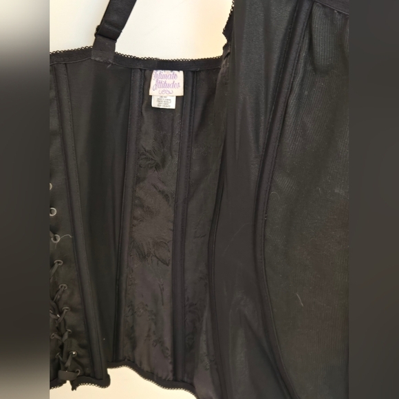 Intimate Attitudes vinatge black floral tie back front hopk corset | size 40 - Picture 5 of 9